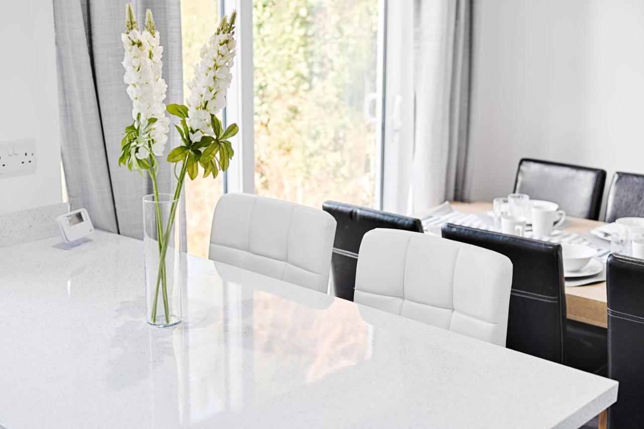The Glenroy - Tv In Every Bedroom! Swansea Exterior foto