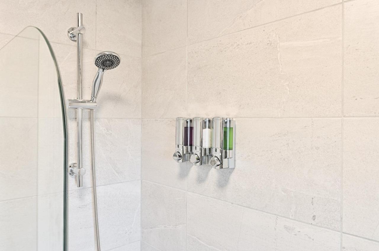 The Glenroy - Tv In Every Bedroom! Swansea Exterior foto