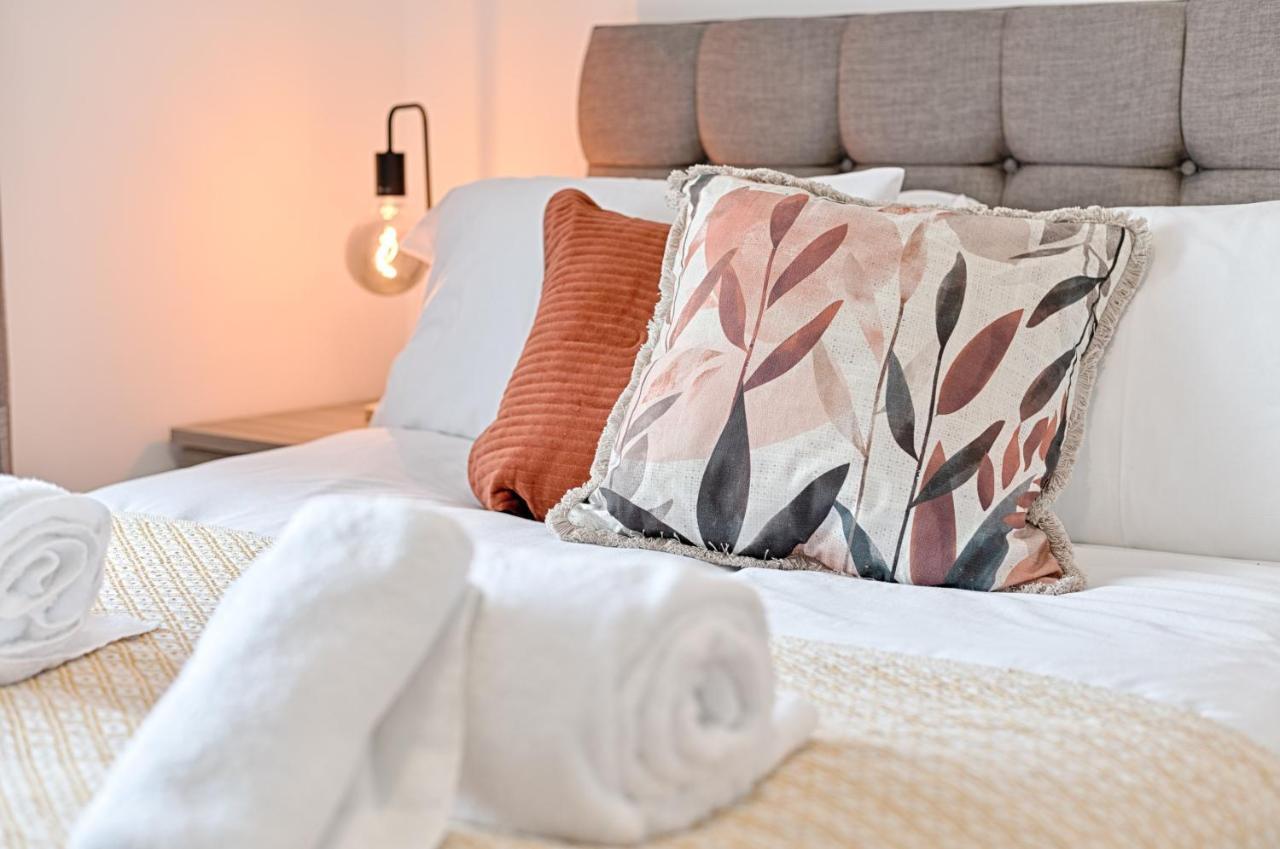 The Glenroy - Tv In Every Bedroom! Swansea Exterior foto